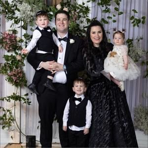 Meet your Posher, Chloe